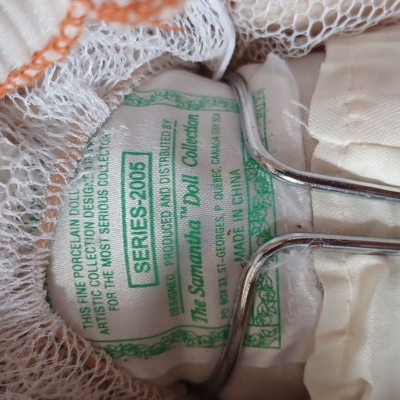 Samantha Collection by Samatha Medici Special Edition Porcelain Doll series2005 - Picture 10 of 11